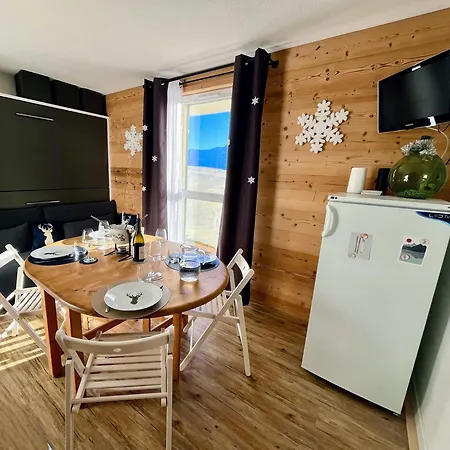 Appartement 1600, Au Pied *