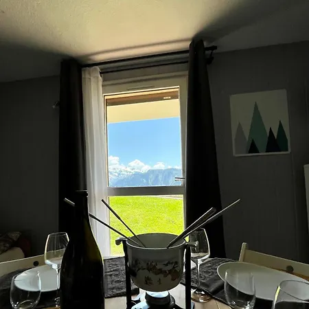 Appartement 1600, Au Pied